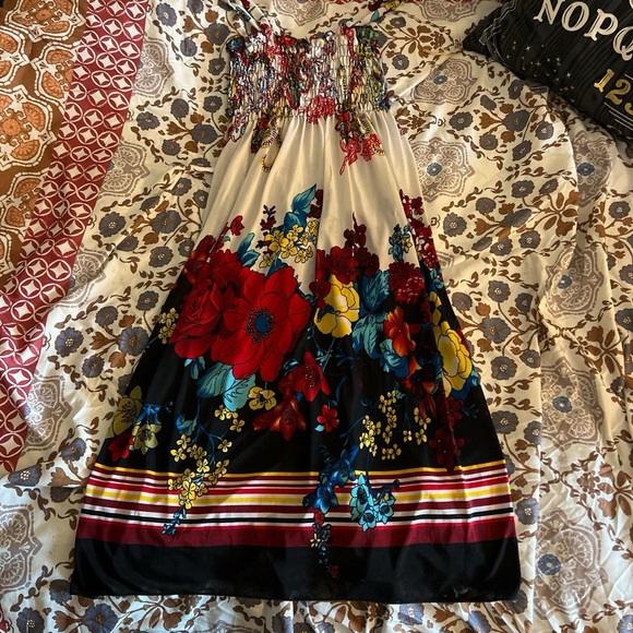 Floral Midi Dress - Picture 1 of 3